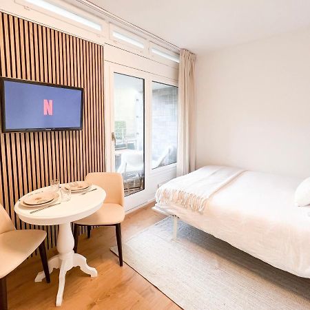 Bright Tiny Studio - Shared Pool & Sauna - Free Parking - Air Condition Muralto Bagian luar foto