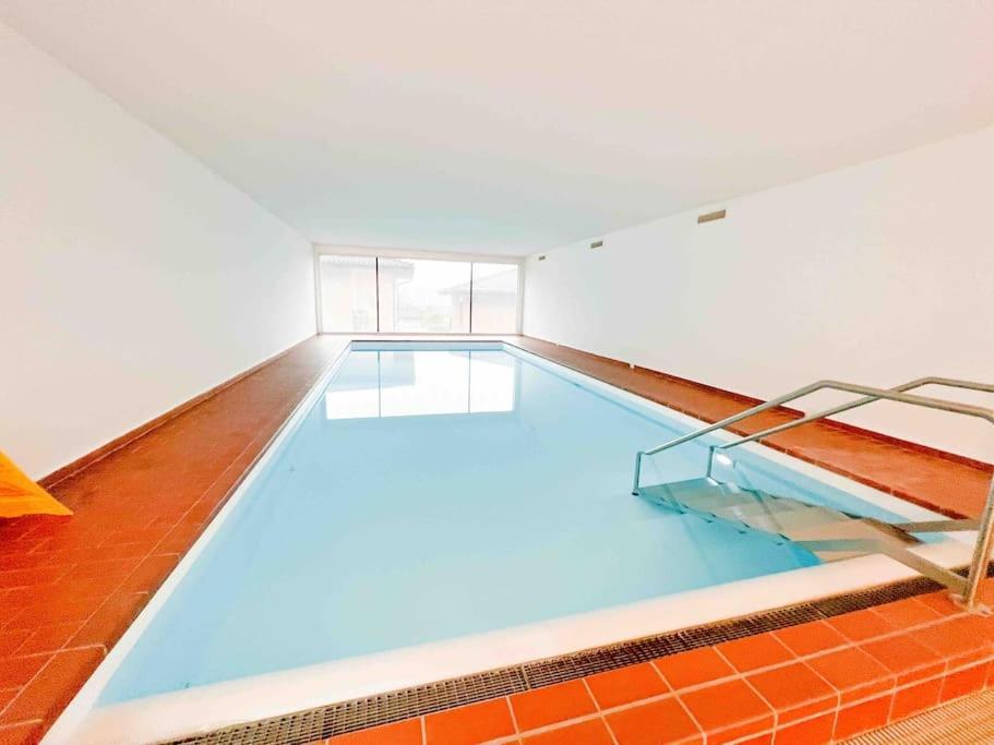 Bright Tiny Studio - Shared Pool & Sauna - Free Parking - Air Condition Muralto Bagian luar foto